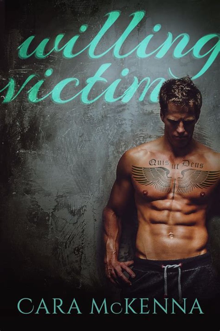 Willing Victim (Flynn and Laurel, 1) by Cara McKenna