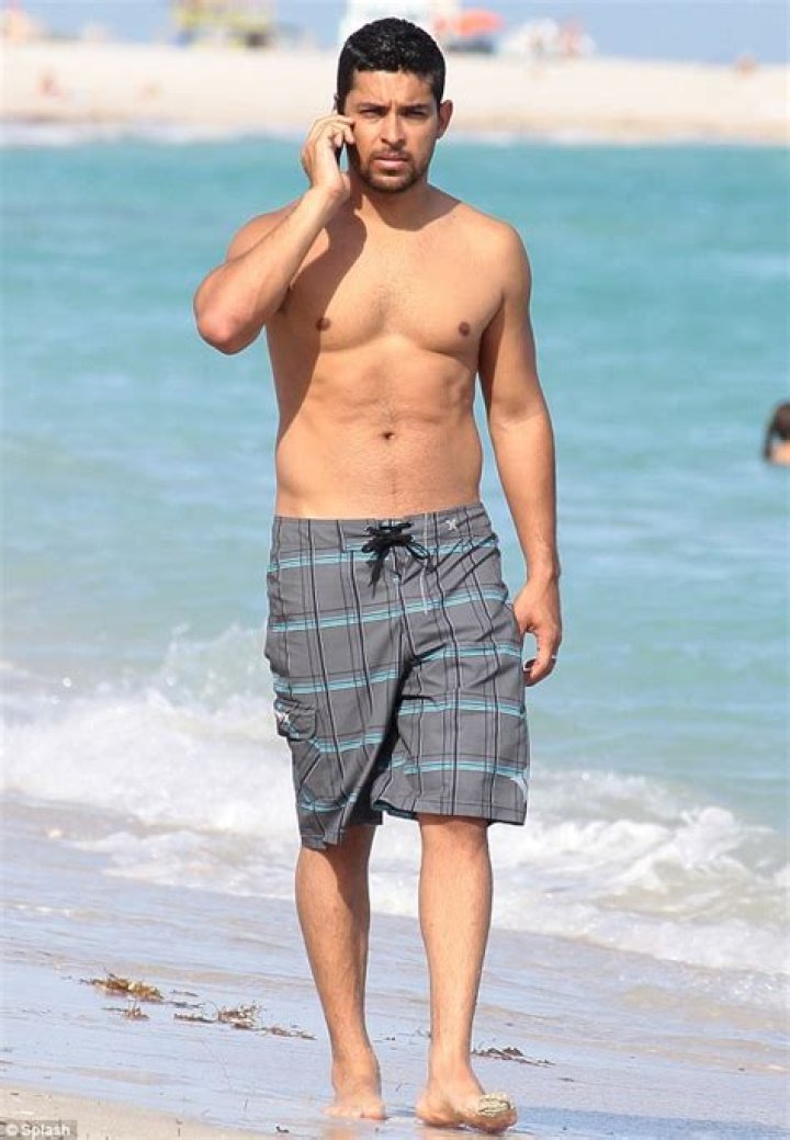 Wilmer Valderrama shows off his sweaty, shirtless body in new photo