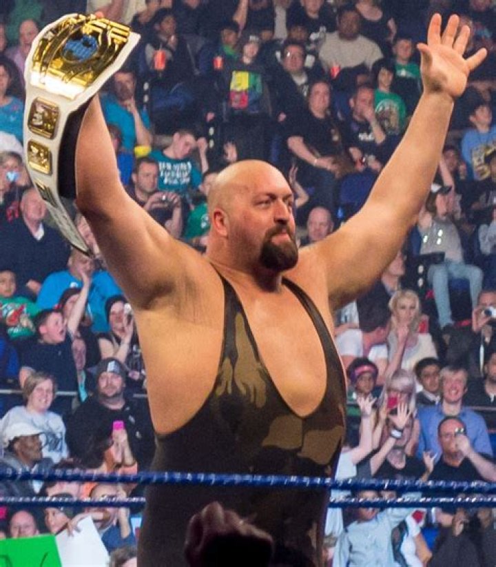 WWE legend The Big Show (Paul Wight) and his wife Bess Katramados