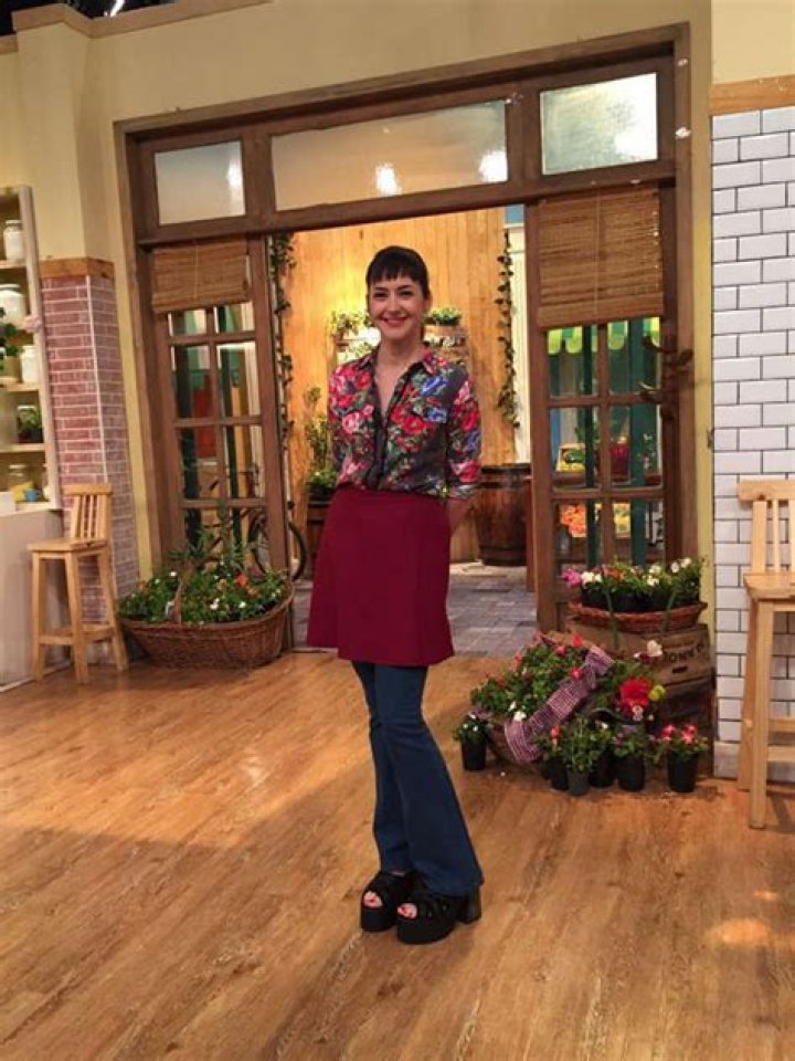 Ximena Saenz Feet (5 photos) feet.wiki
