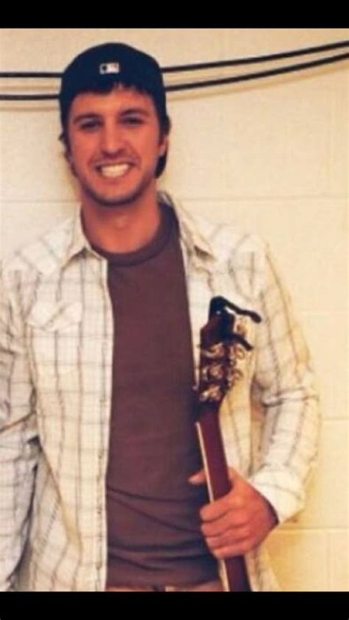 Young Luke. Luke bryan, Bryan young, Luke