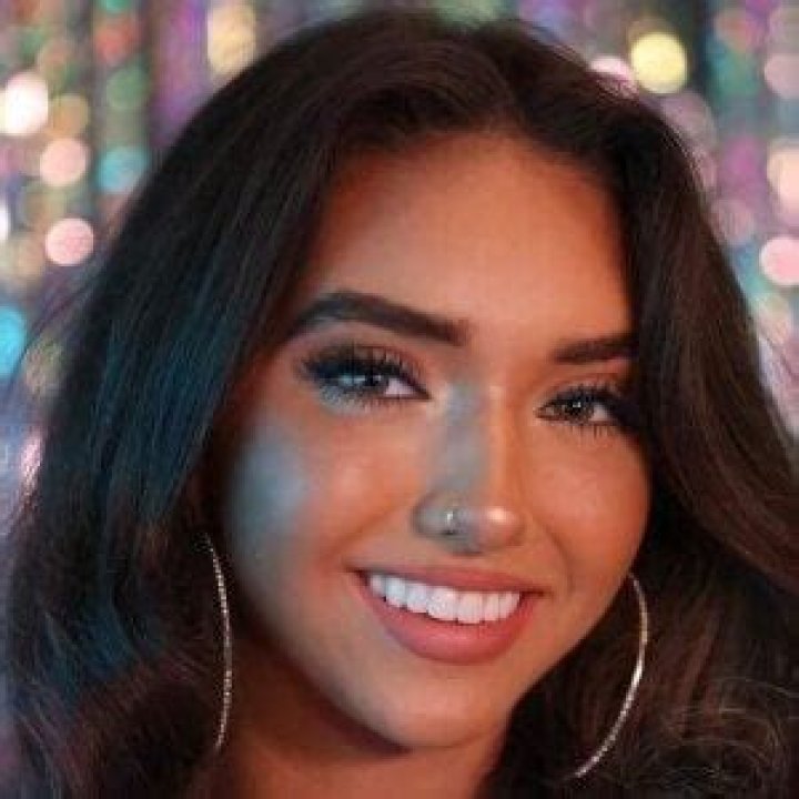 YouTube Millionaires iAmJordi is an OG TikToker. Here's how her tight