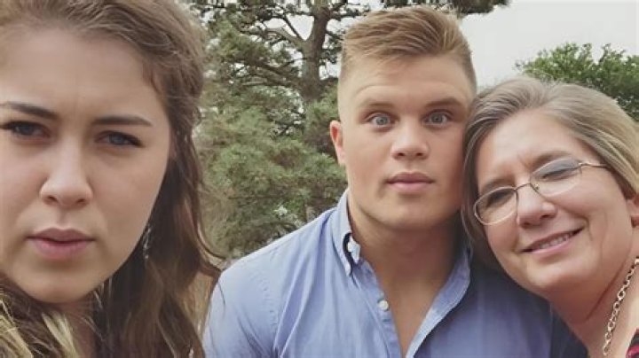 Zach Bryan Siblings Meet Mackenzie » AmericanLoaded