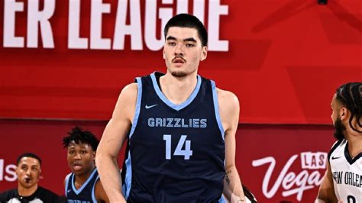 Zach Edey's unlikely path to college basketball's most interesting