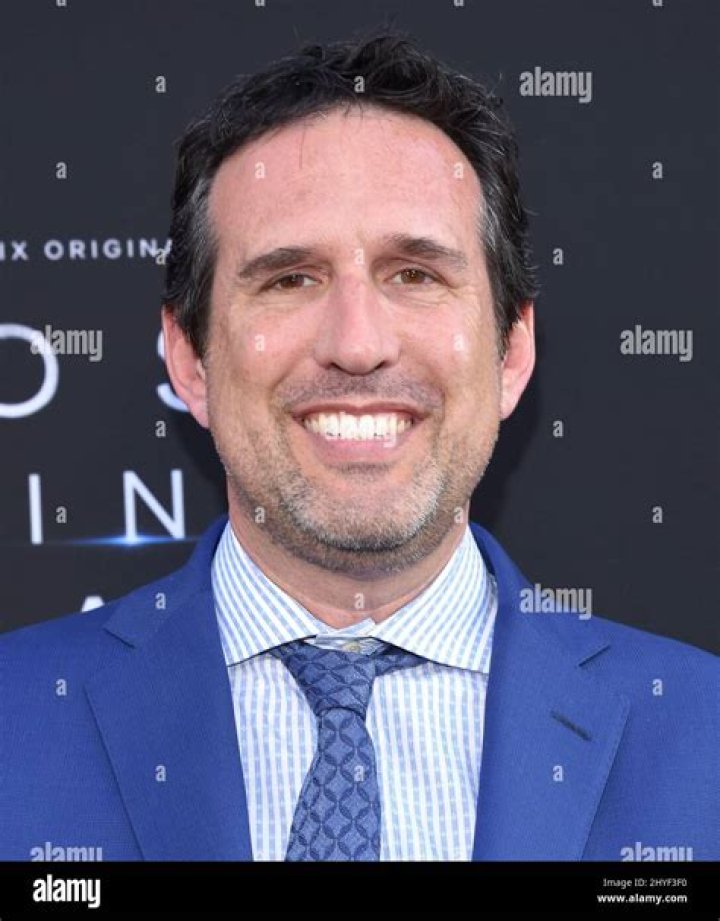 Zack Estrin is dead at 51 Local News Today
