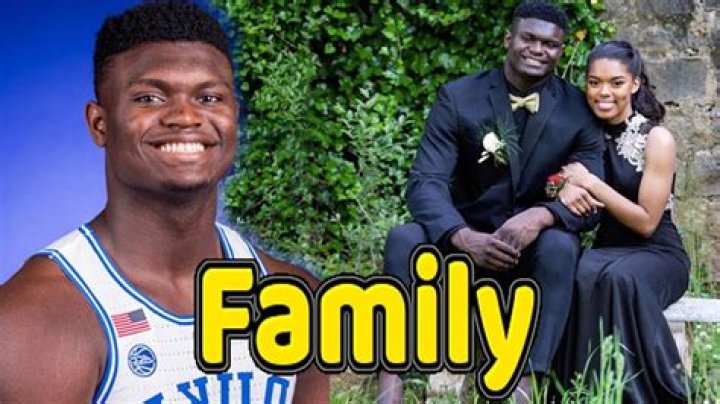 Zion Williamson Family Photos With Father,Mother and Girlfriend Tiana