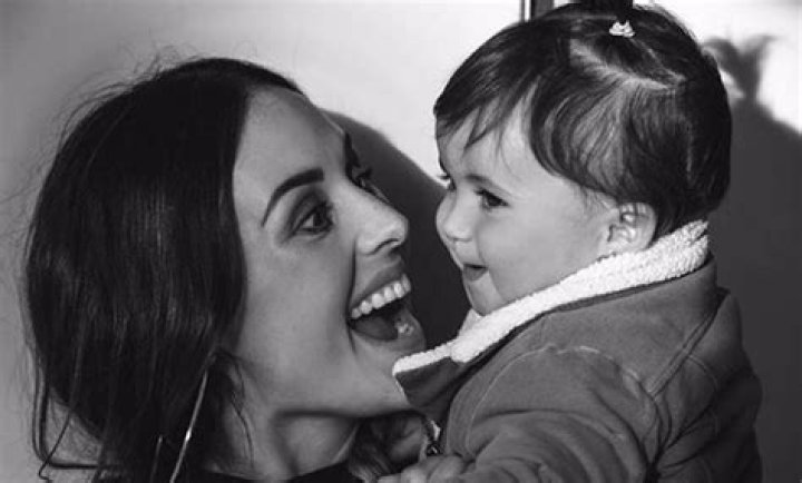 Zuria Vega dedica mensaje a su esposo, Alberto Guerra, por sus 6 a&ntilde;os